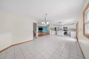 537 Erma Dr, Lake Holiday, IL 60552 - Photo 18