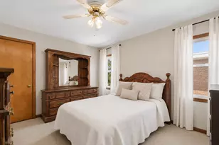 9313 S Pulaski Rd, Evergreen Park, IL 60805 - Photo 12