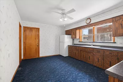 9313 S Pulaski Road, Evergreen Park, IL 60805 - Photo 6