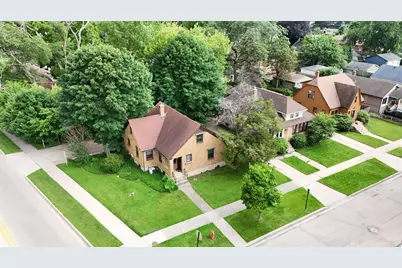 45 N Aldine Street, Elgin, IL 60123 - Photo 2