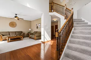 55 W Arden Ln, Round Lake, IL 60073 - Photo 2
