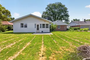 919 Vale St, Bloomington, IL 61701 - Photo 34