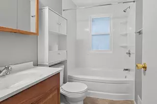 919 Vale St, Bloomington, IL 61701 - Photo 14