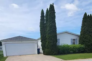 25616 Firestone Dr, Monee, IL 60449 - Photo 2