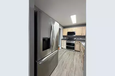 800 Oregon Trail, Roselle, IL 60172 - Photo 8