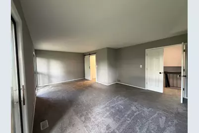 800 Oregon Trail, Roselle, IL 60172 - Photo 14