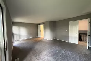 800 Oregon Trail, Roselle, IL 60172 - Photo 14