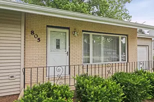 805 Garfield St, Harvard, IL 60033 - Photo 1