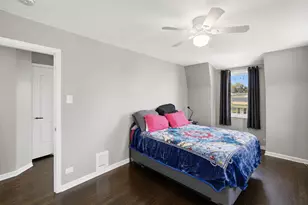 9300 S Francisco Ave, Evergreen Park, IL 60805 - Photo 6