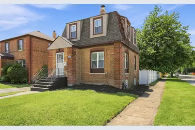 9300 S Francisco Avenue, Evergreen Park, IL 60805 - Photo 2