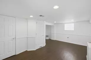 9300 S Francisco Ave, Evergreen Park, IL 60805 - Photo 10