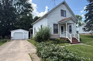 623 Sterling Ave, Dixon, IL 61021 - Photo 1