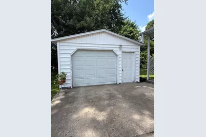 623 Sterling Avenue, Dixon, IL 61021 - Photo 6