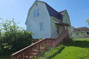 307 N 1st St, Enfield, IL 62835 - Photo 2