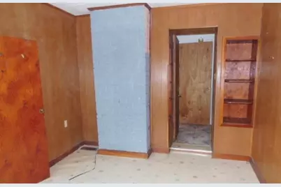 307 N 1st Street, Enfield, IL 62835 - Photo 12
