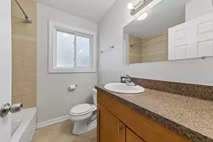 10111 Old Orchard Ct, Skokie, IL 60076 - Photo 6