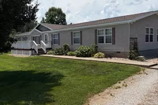 15165 N Concordia Ln, Chicago, IL 62898 - Photo 2