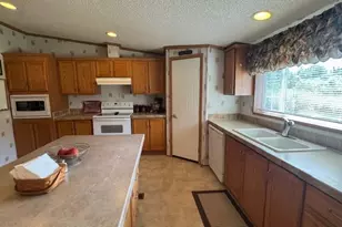 15165 N Concordia Ln, Chicago, IL 62898 - Photo 12