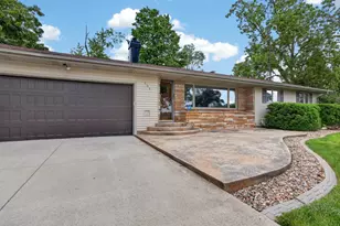 504 East St, Anchor, IL 61720 - Photo 2