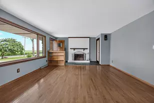 504 East St, Anchor, IL 61720 - Photo 6