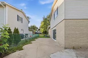 [Address not provided], Palatine, IL 60067 - Photo 24