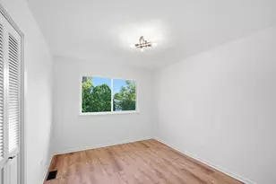 [Address not provided], Palatine, IL 60067 - Photo 18