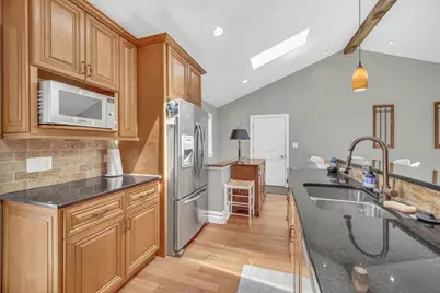 256 W Kathleen Drive, Des Plaines, IL 60016 - Photo 6