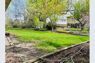 256 W Kathleen Drive, Des Plaines, IL 60016 - Photo 22