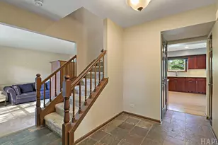 470 Highland Grove Dr, Buffalo Grove, IL 60089 - Photo 4