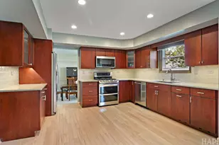 470 Highland Grove Dr, Buffalo Grove, IL 60089 - Photo 8