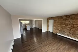 9 Scotdale Rd, La Grange Park, IL 60526 - Photo 2