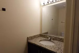 1070 Woodhill Ct, Elgin, IL 60120 - Photo 16
