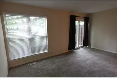 1070 Woodhill Court, Elgin, IL 60120 - Photo 12