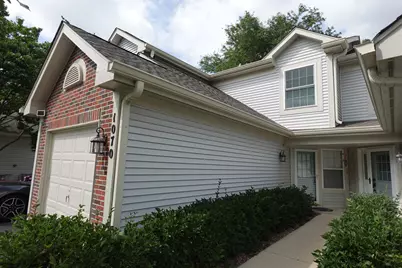 1070 Woodhill Court, Elgin, IL 60120 - Photo 4