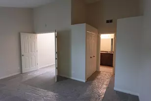 1070 Woodhill Ct, Elgin, IL 60120 - Photo 20