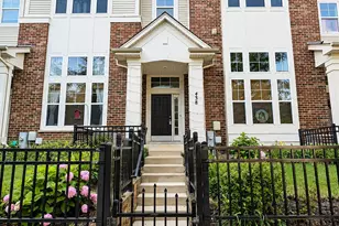 438 Grosvenor Ln, Aurora, IL 60504 - Photo 18