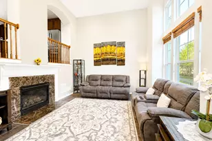 438 Grosvenor Ln, Aurora, IL 60504 - Photo 2