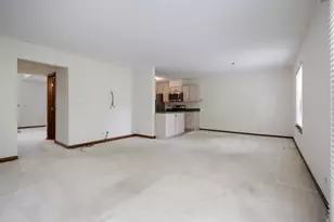 1525 Yale Ct, Elk Grove Village, IL 60007 - Photo 14
