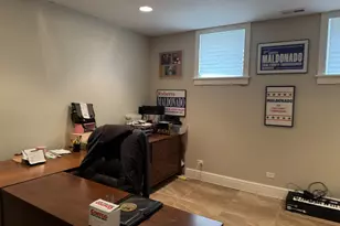 1725 N Troy St, Chicago, IL 60647 - Photo 42