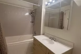 330 W Grand Ave, Chicago, IL 60654 - Photo 6