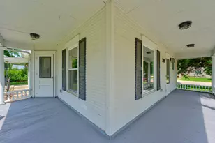 201 S Elida St, Winnebago, IL 61088 - Photo 4