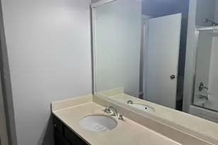 126 Honeysuckle Ct, Rolling Meadows, IL 60008 - Photo 12