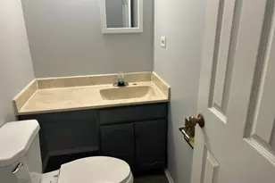 126 Honeysuckle Ct, Rolling Meadows, IL 60008 - Photo 6