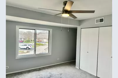 126 Honeysuckle Court, Rolling Meadows, IL 60008 - Photo 10