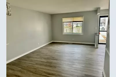 126 Honeysuckle Court, Rolling Meadows, IL 60008 - Photo 4