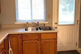 8865 S Ryan Rd, Hometown, IL 60456 - Photo 16