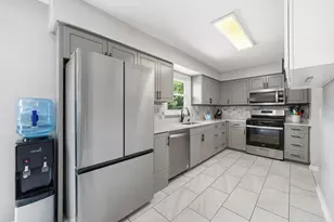[Address not provided], New Lenox, IL 60451 - Photo 10