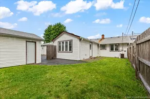 8875 S Corcoran Rd, Hometown, IL 60456 - Photo 22