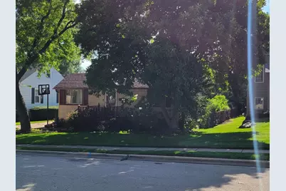 260 S Aldine Street, Elgin, IL 60123 - Photo 2