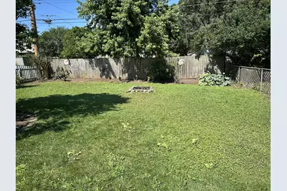 260 S Aldine Street, Elgin, IL 60123 - Photo 24